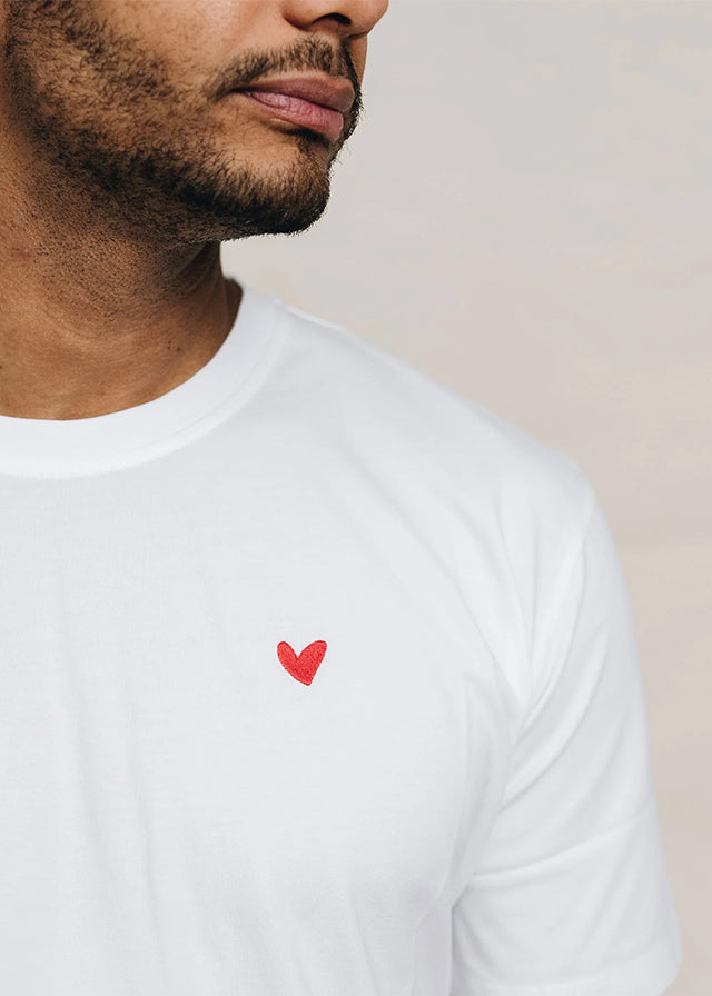 Rundhals T-Shirt mit Herz Logo