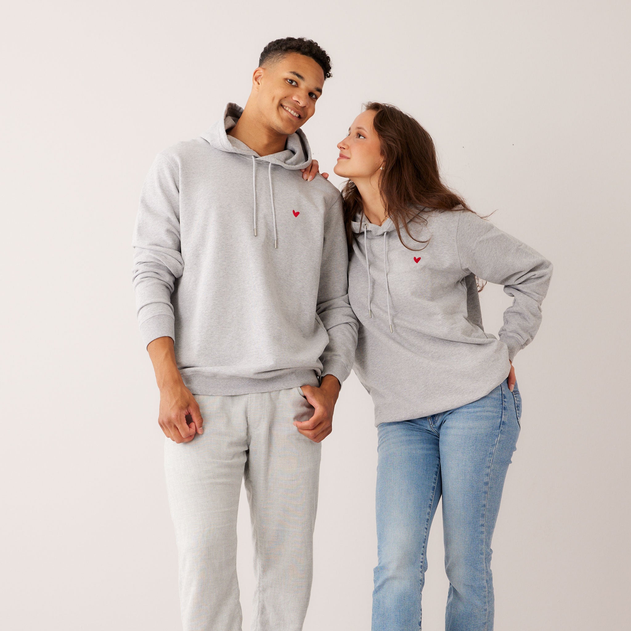 Hoodie mit Herz Logo
