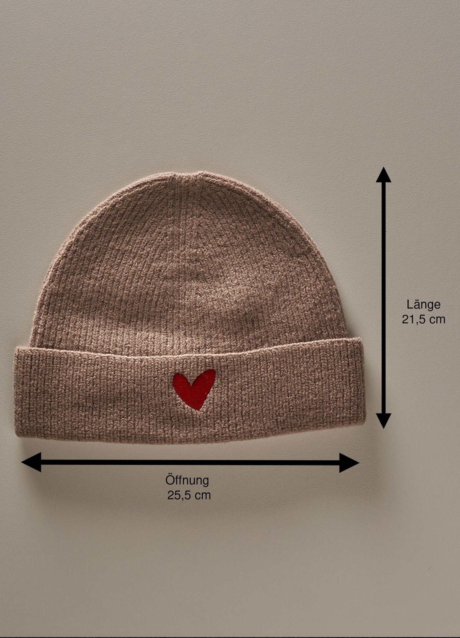 Strickwollmütze aus Merinowolle mit Herz Logo