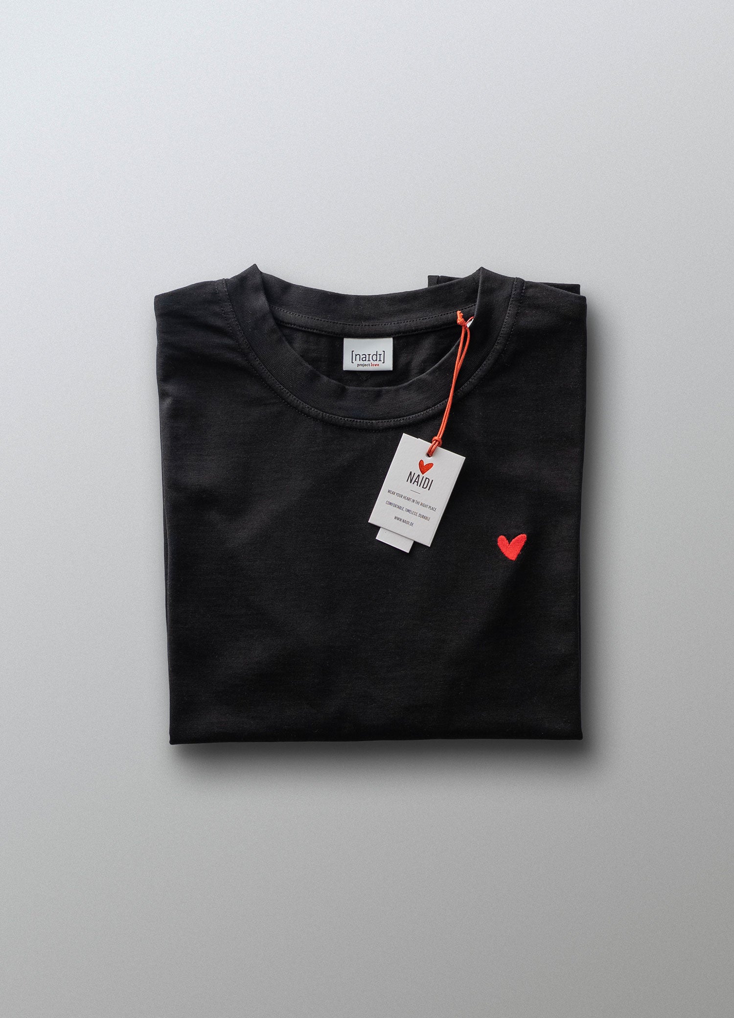 Damen T-Shirt mit Herz Logo (Brust)