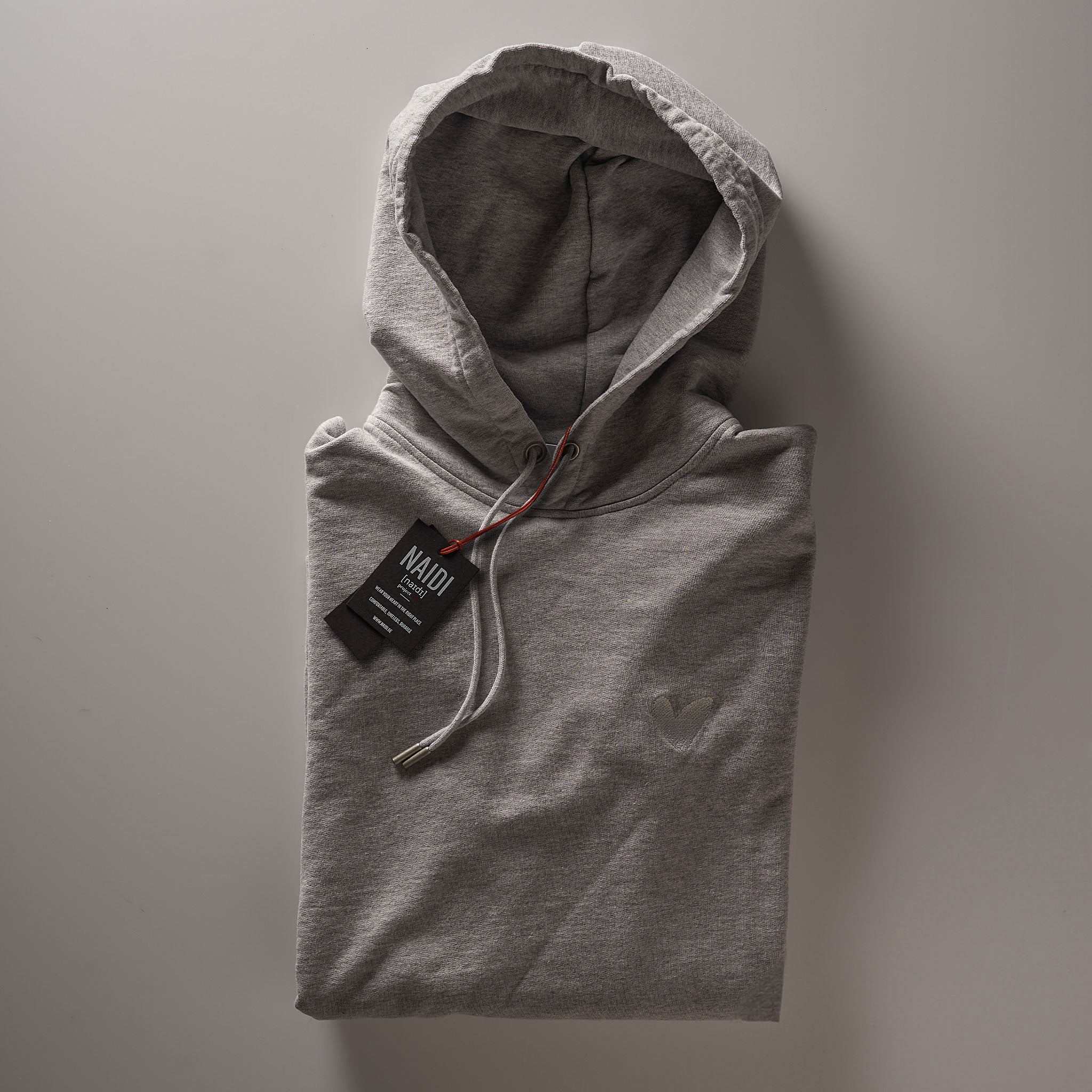Hoodie mit Ton in Ton Herz Logo