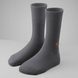 Gerippte Socken mit Logo am Knöchel