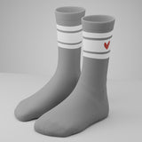 Gerippte Socken mit Herz Logo