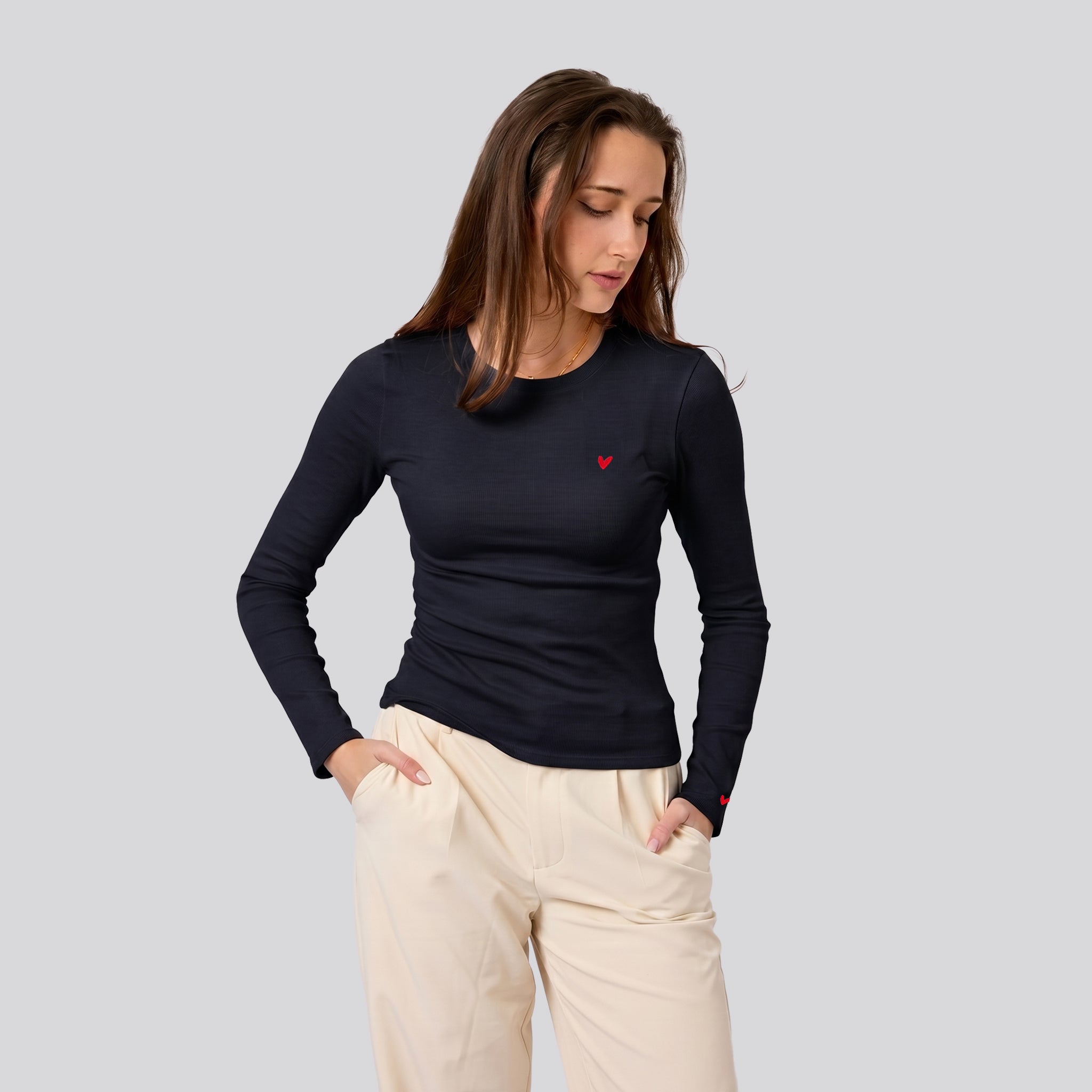 Damen Longsleeve mit Herz Logo (Ärmel)