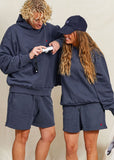 Premium Shorts mit Herz Logo