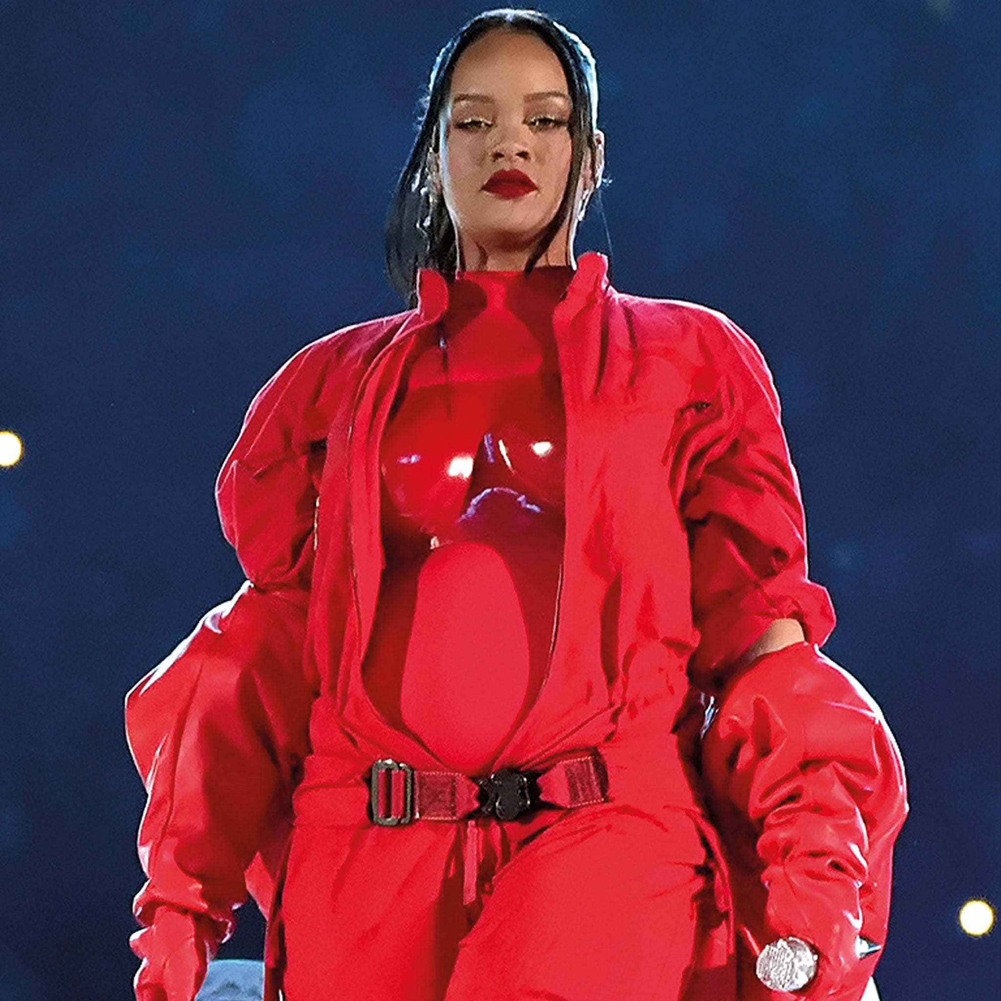 RIHANNA: Ikonische Outfits