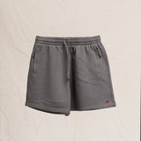 Premium Shorts mit Herz Logo