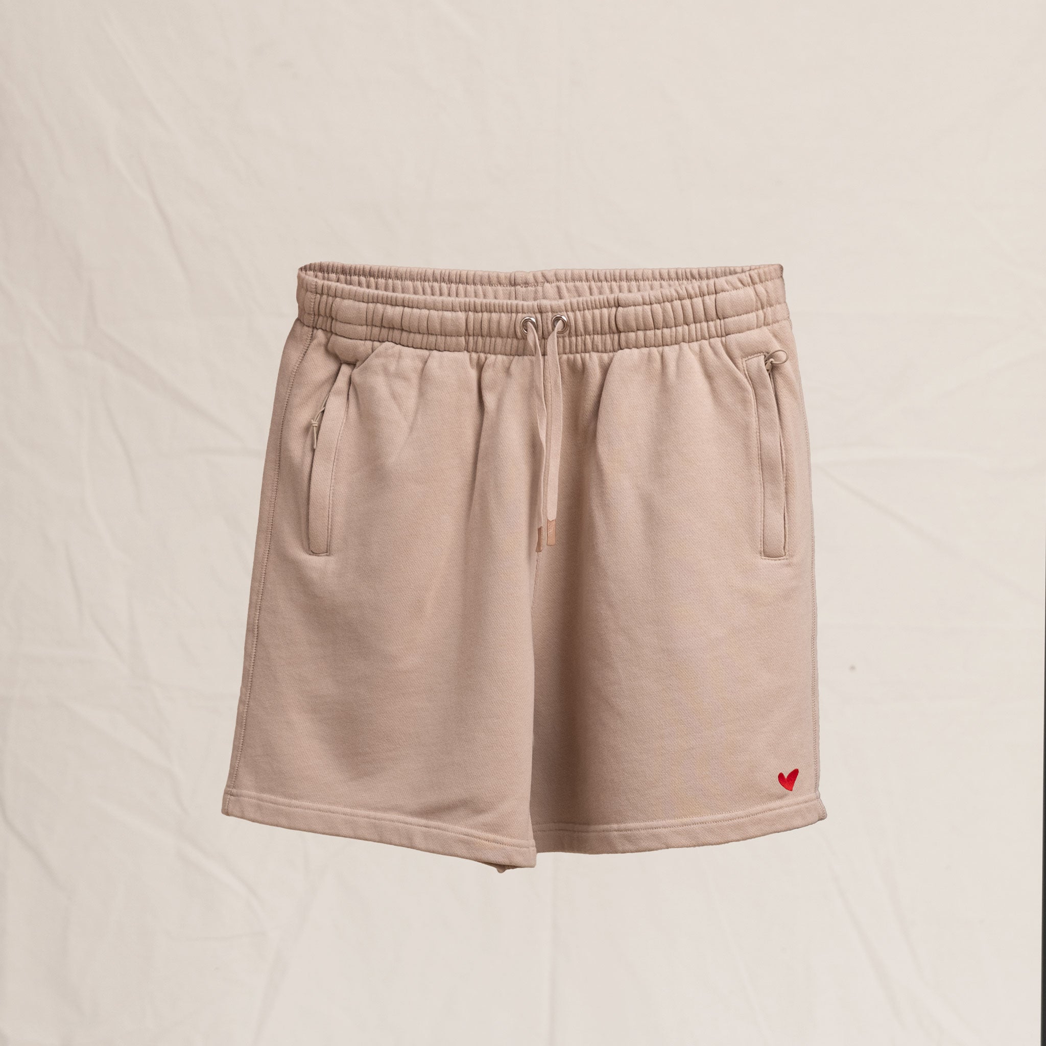 Premium Shorts mit Herz Logo - Gift