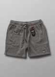 Premium Shorts mit Ton in Ton Herz Logo