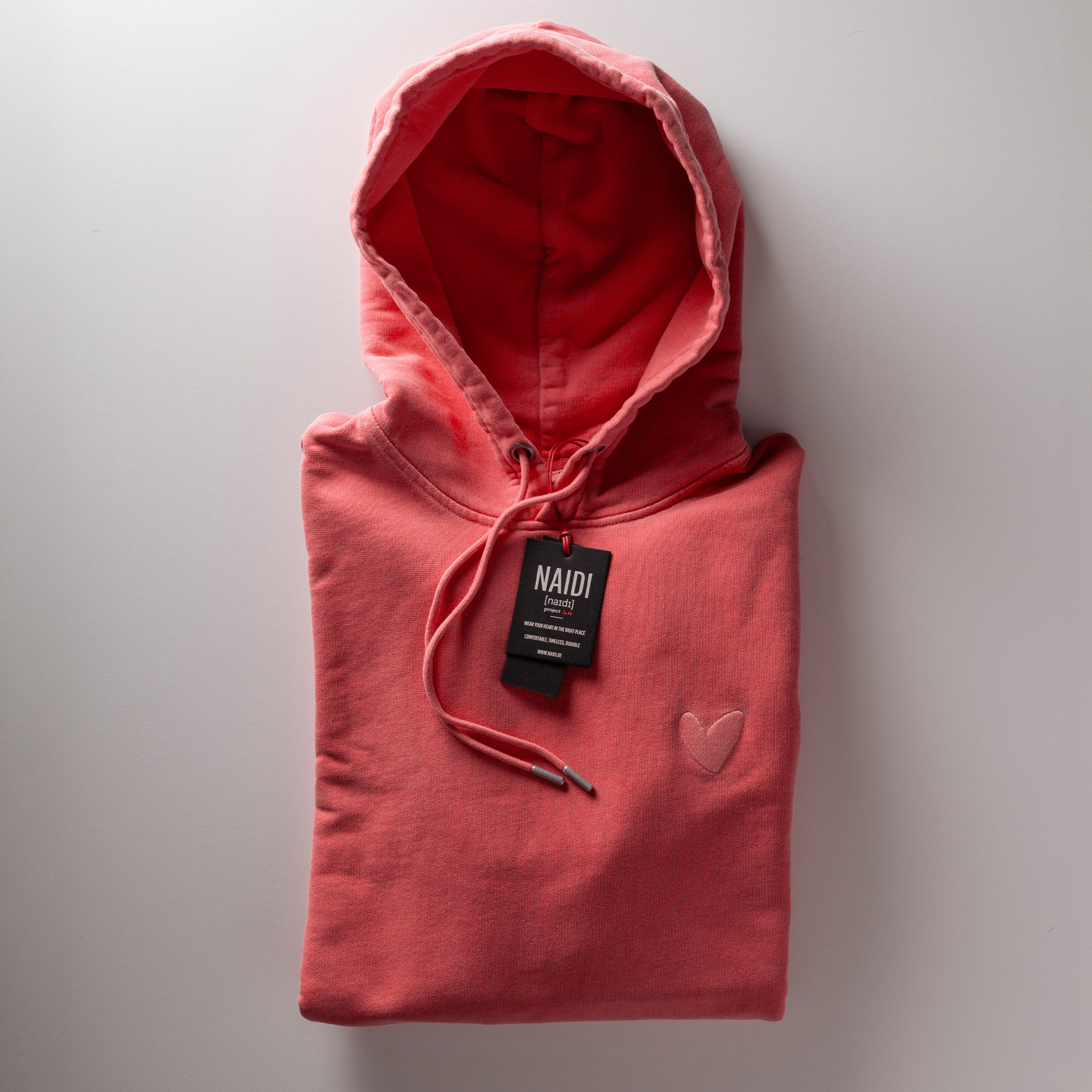 Stone Washed Hoodie mit Herz Logo Tonal