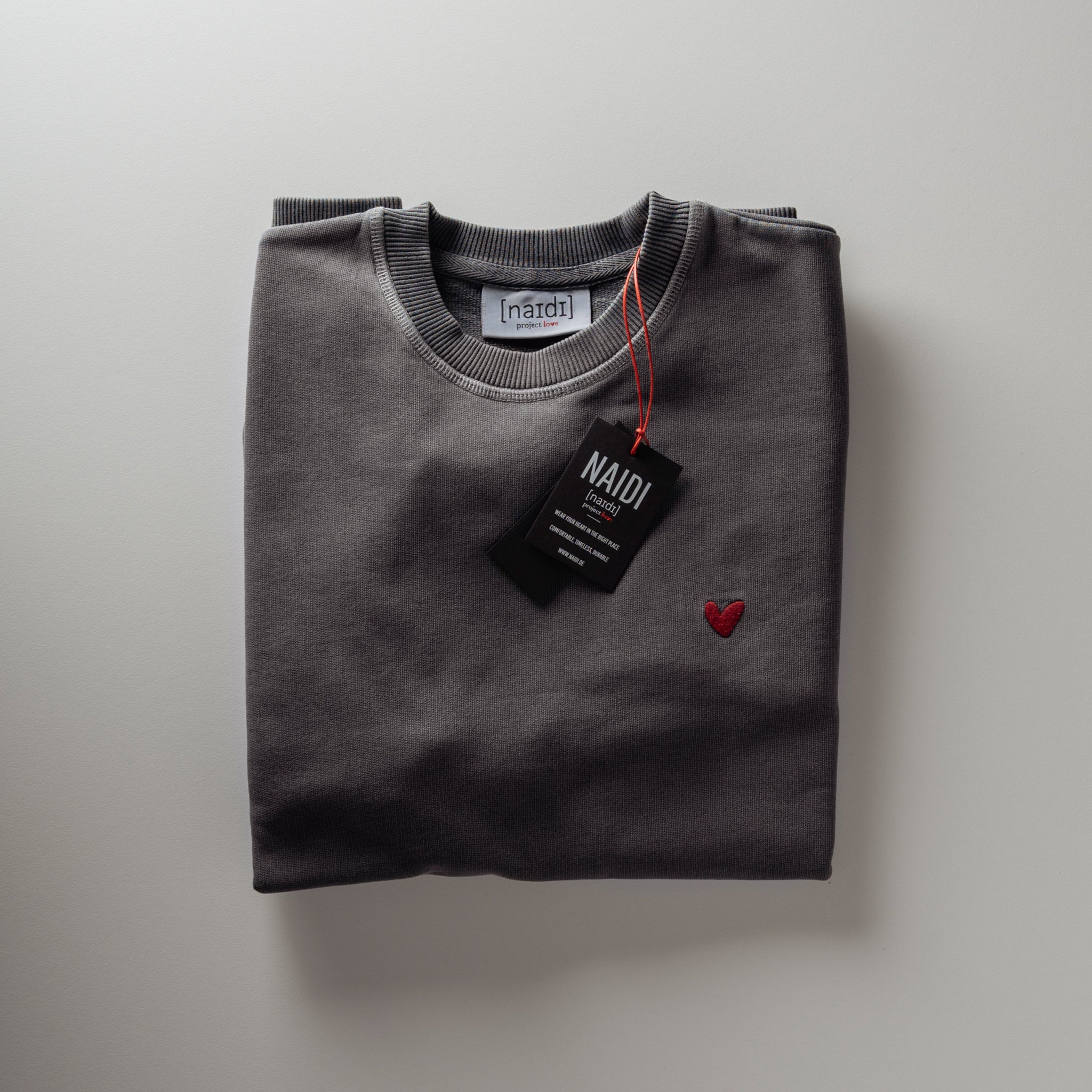 Stone Washed Sweatshirt mit Herz Logo