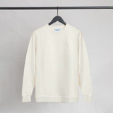 Sweatshirt mit Ton in Ton Herz Logo
