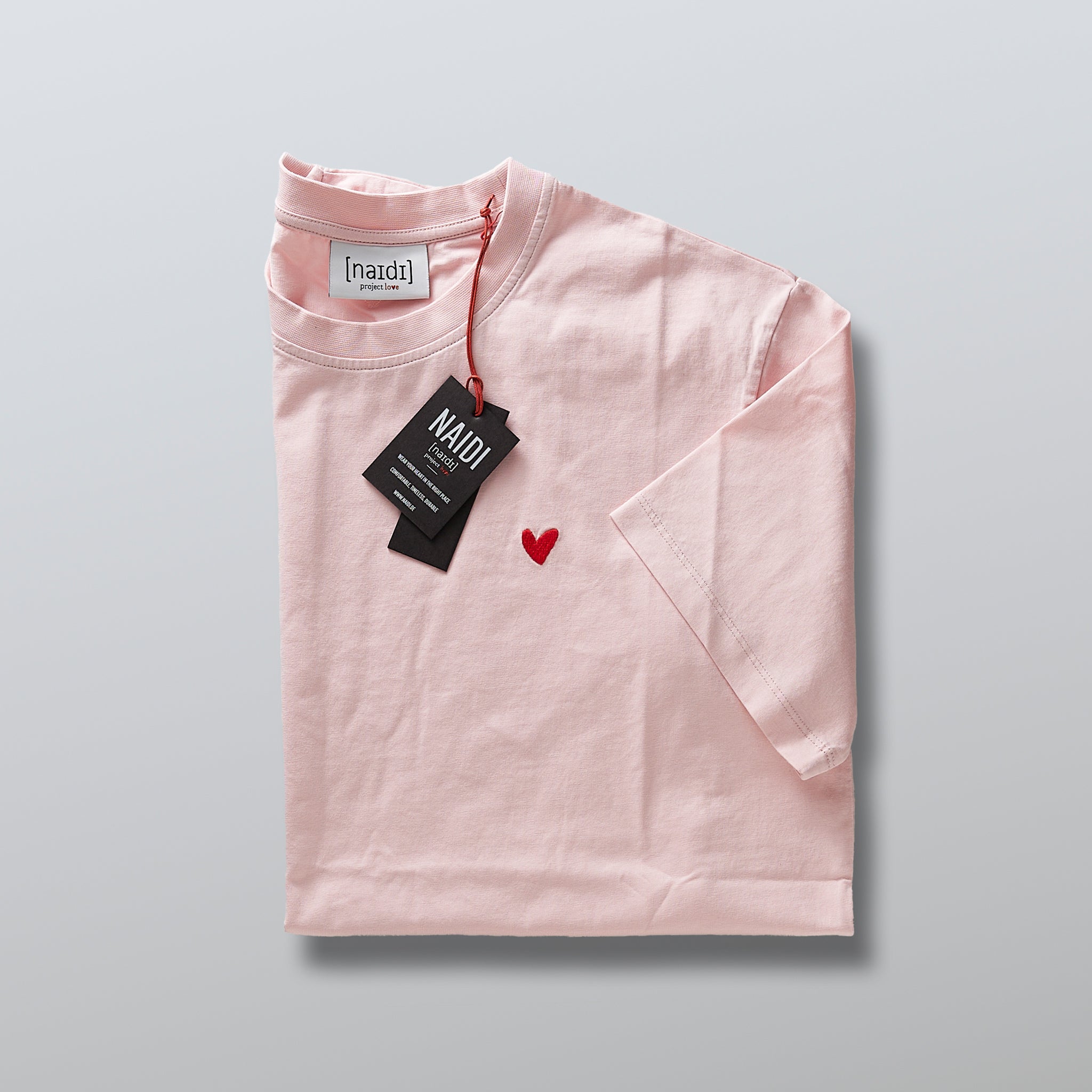Rundhals T-Shirt mit Herz Logo